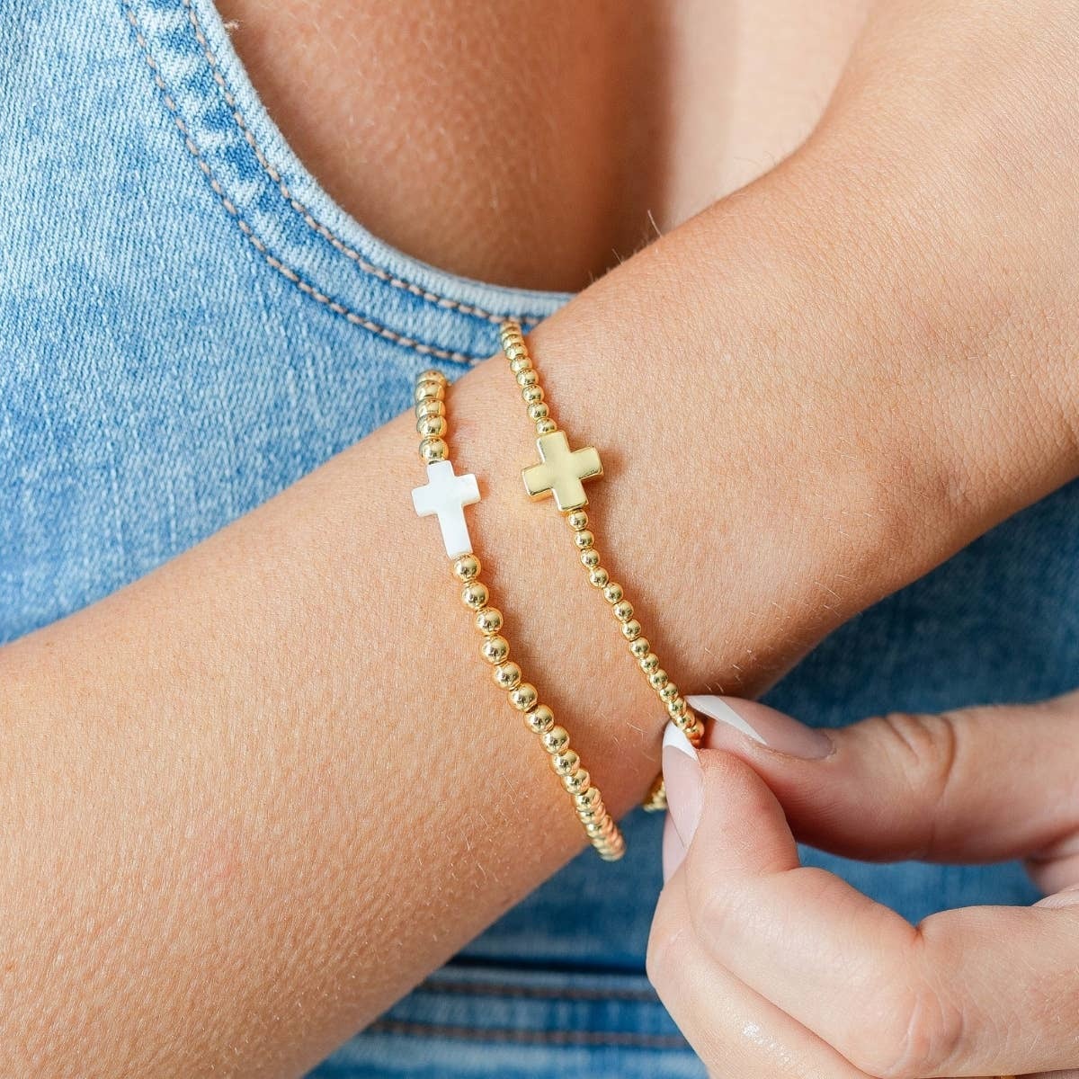 Cross 3mm Gold Bracelet
