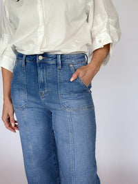 Jess HR Straight Leg Jeans