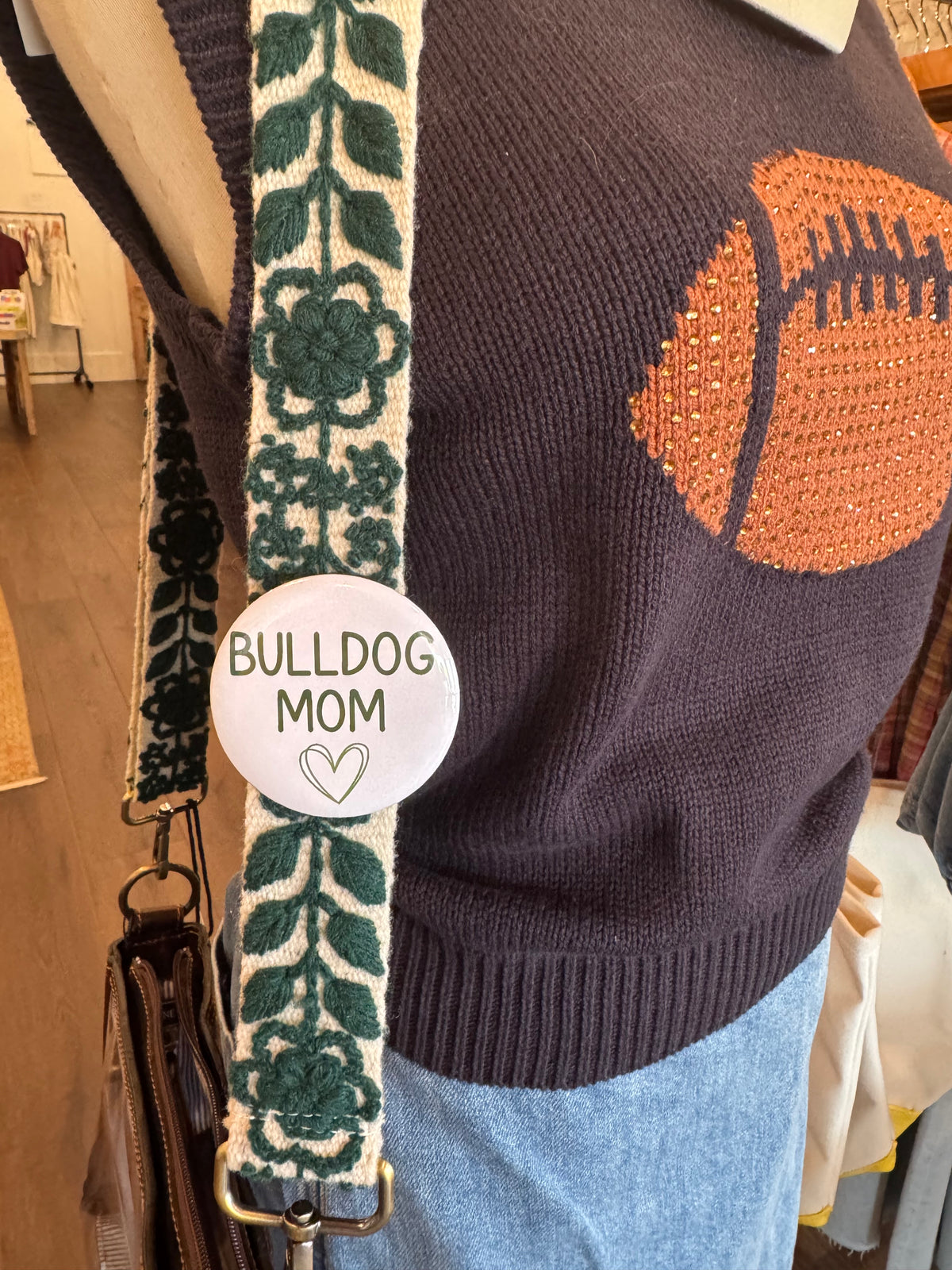 Gameday Buttons-Bulldog Mom