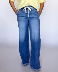 Lennon HR Wide Leg Jeans