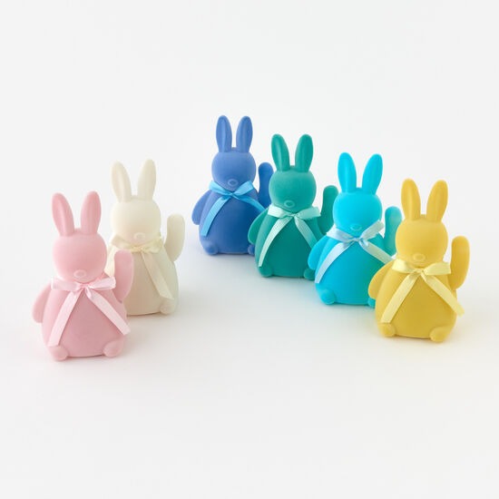 Hop Waving Bunny
