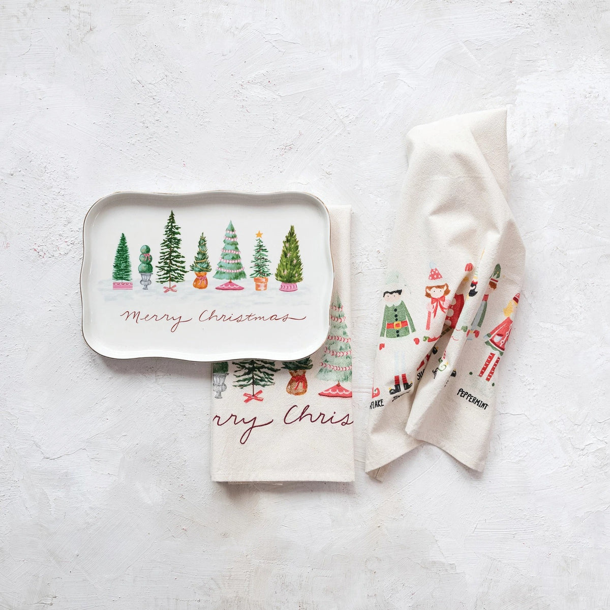 Scalloped Platter- Merry Christmas w/ Trees